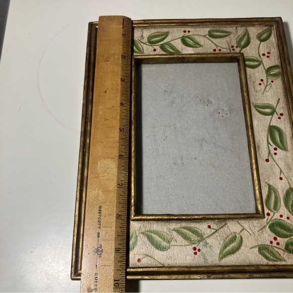 Christmas Conservatory Target Holiday Holly Berry Wood Picture Frame - Picture 4 of 7